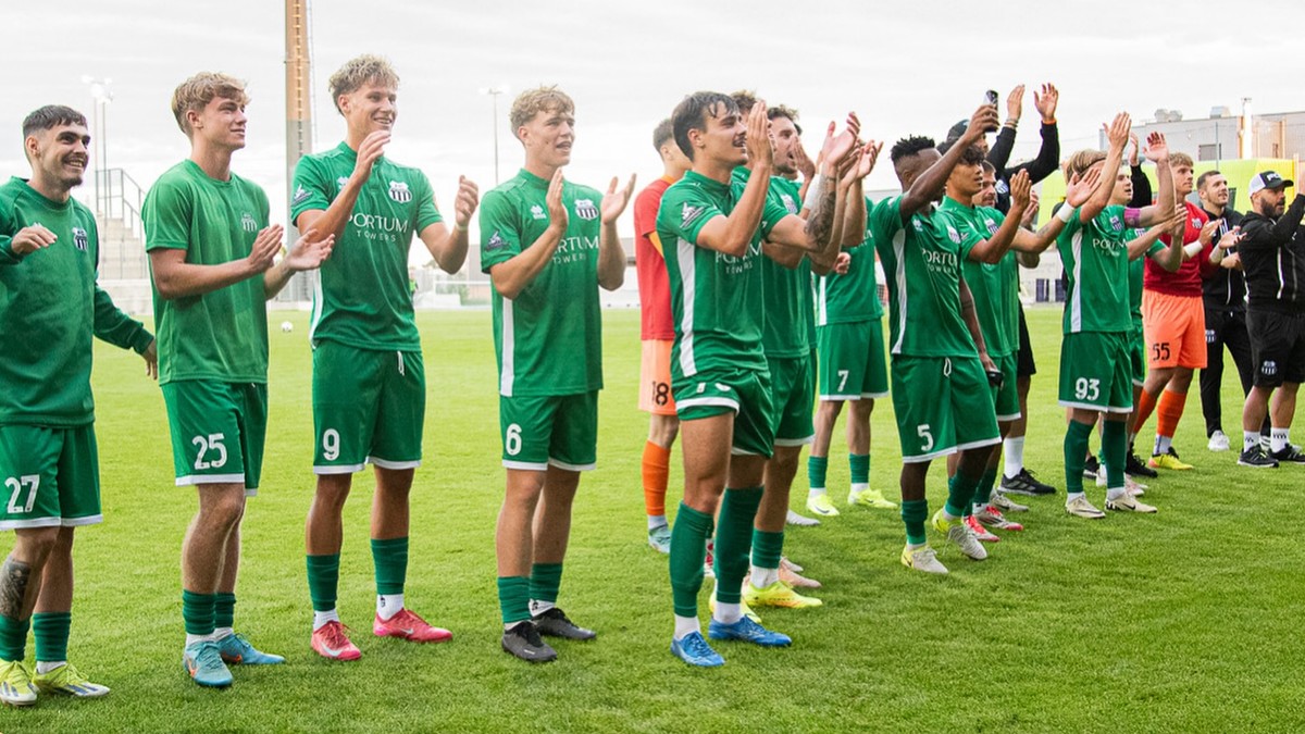 VIDEO: Hráči padli od vyčerpania. Slovenský druholigista šokoval futbalovú Európu