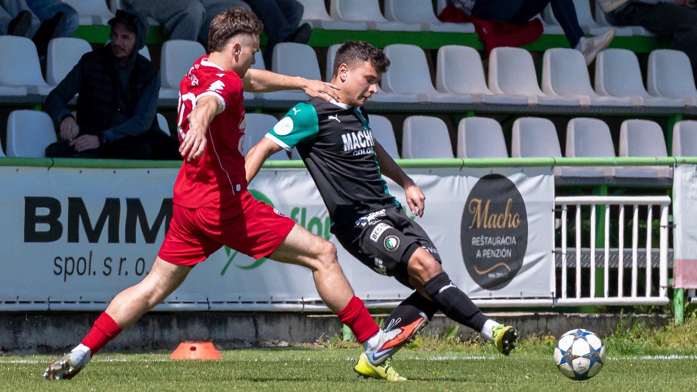 Momentka zo zápasu Malženice - Zvolen.