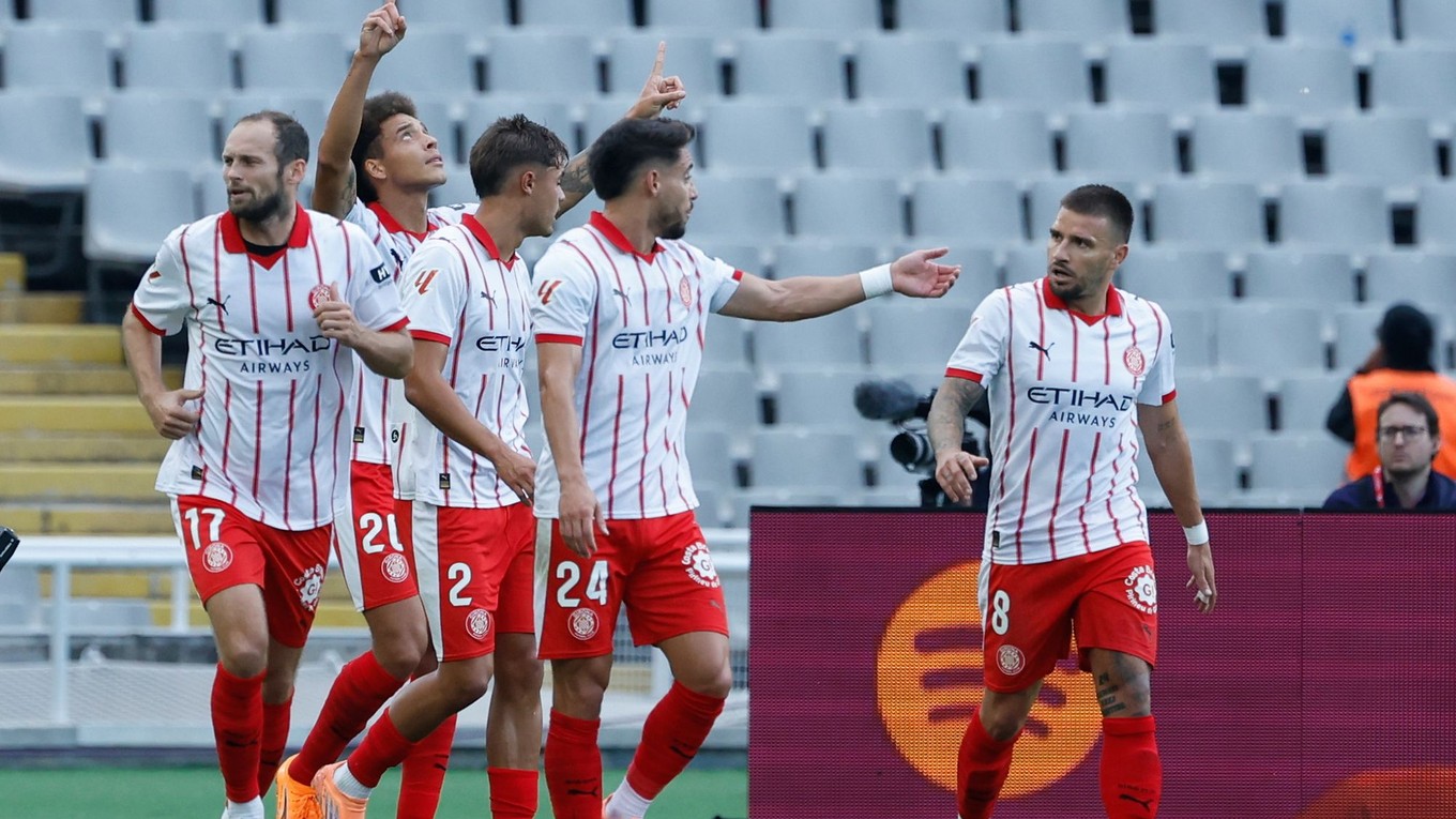 Girona oslavuje gól. 