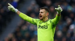 Martin Dúbravka v drese Newcastle United.