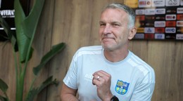 Roman Skuhravý.