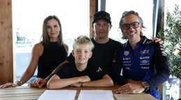 Robin Raikkonen (v strede)