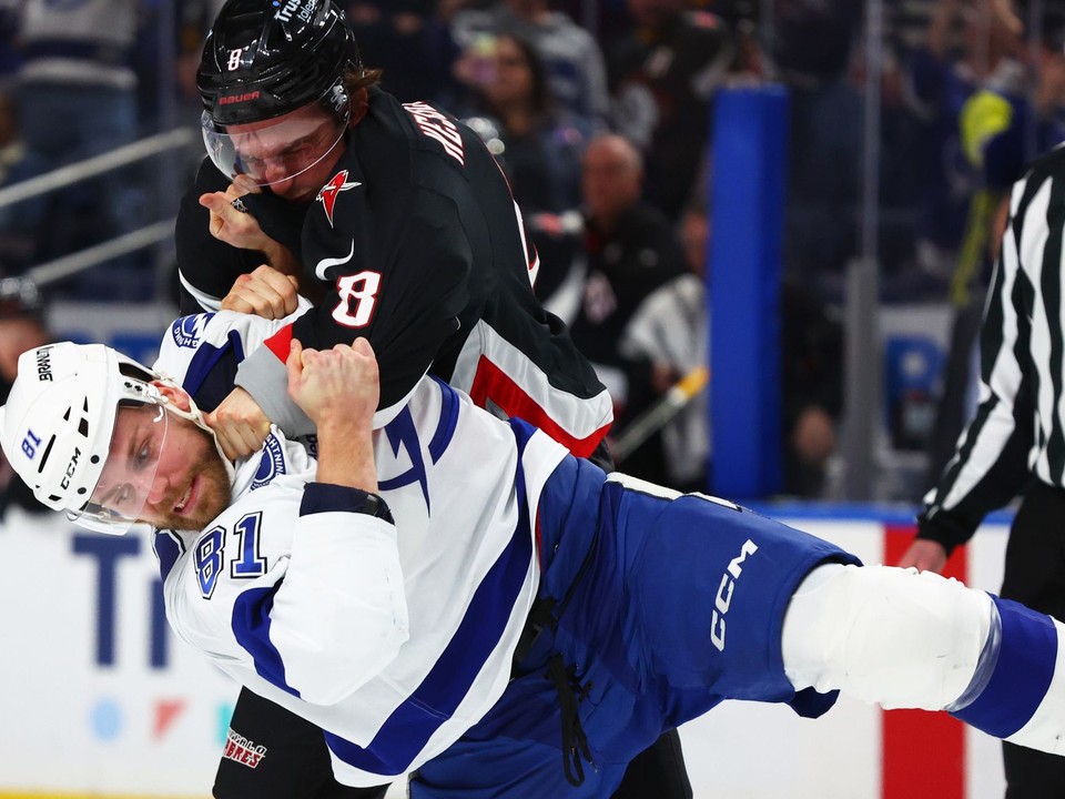 Erik Černák sa pobil s Michaelom Kesselringom