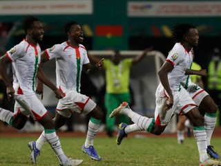Futbalisti Burkiny Faso sa tešia z postupu do štvrťfinále turnaja Africký pohár národov 2022.