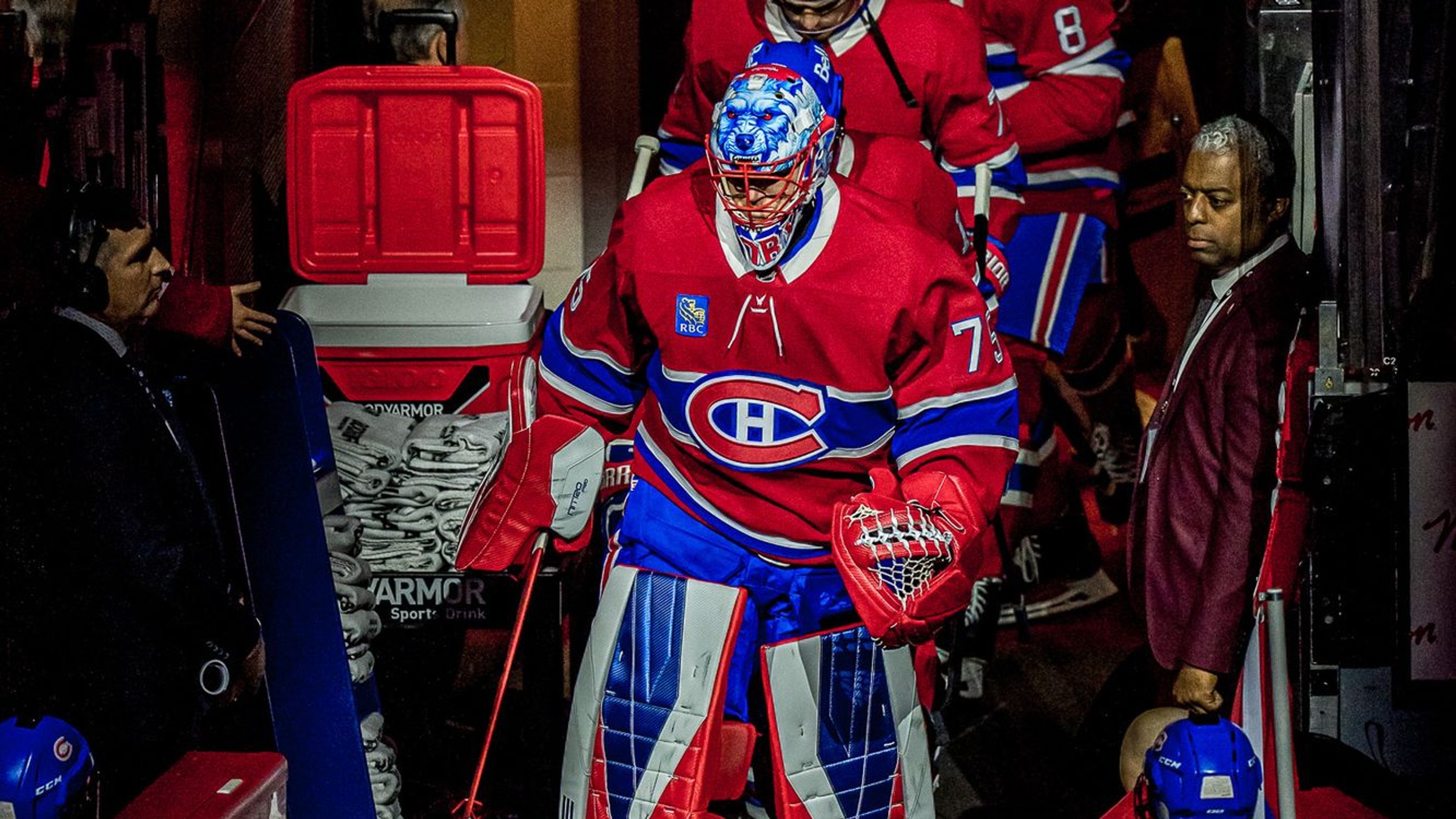 Jakub Dobeš nastupuje na zápas Montrealu. 