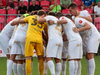 Futbalisti FC ViOn Zlaté Moravce.