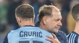Tréner ŠK Slovan Bratislava Vladimír Weiss st. a Aleksandar Čavrič.