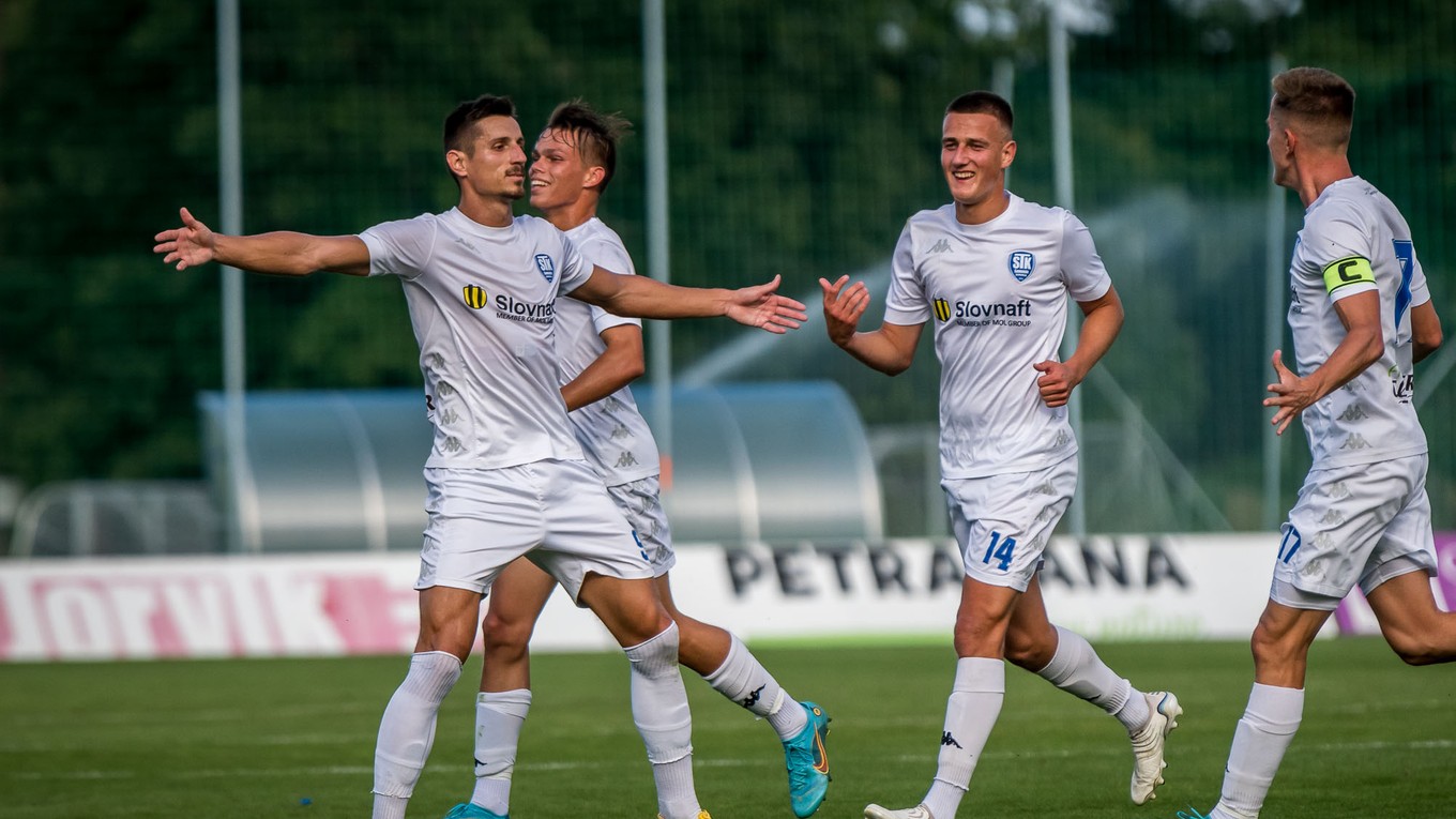 Futbalisti FC ŠTK 1914 Šamorín.