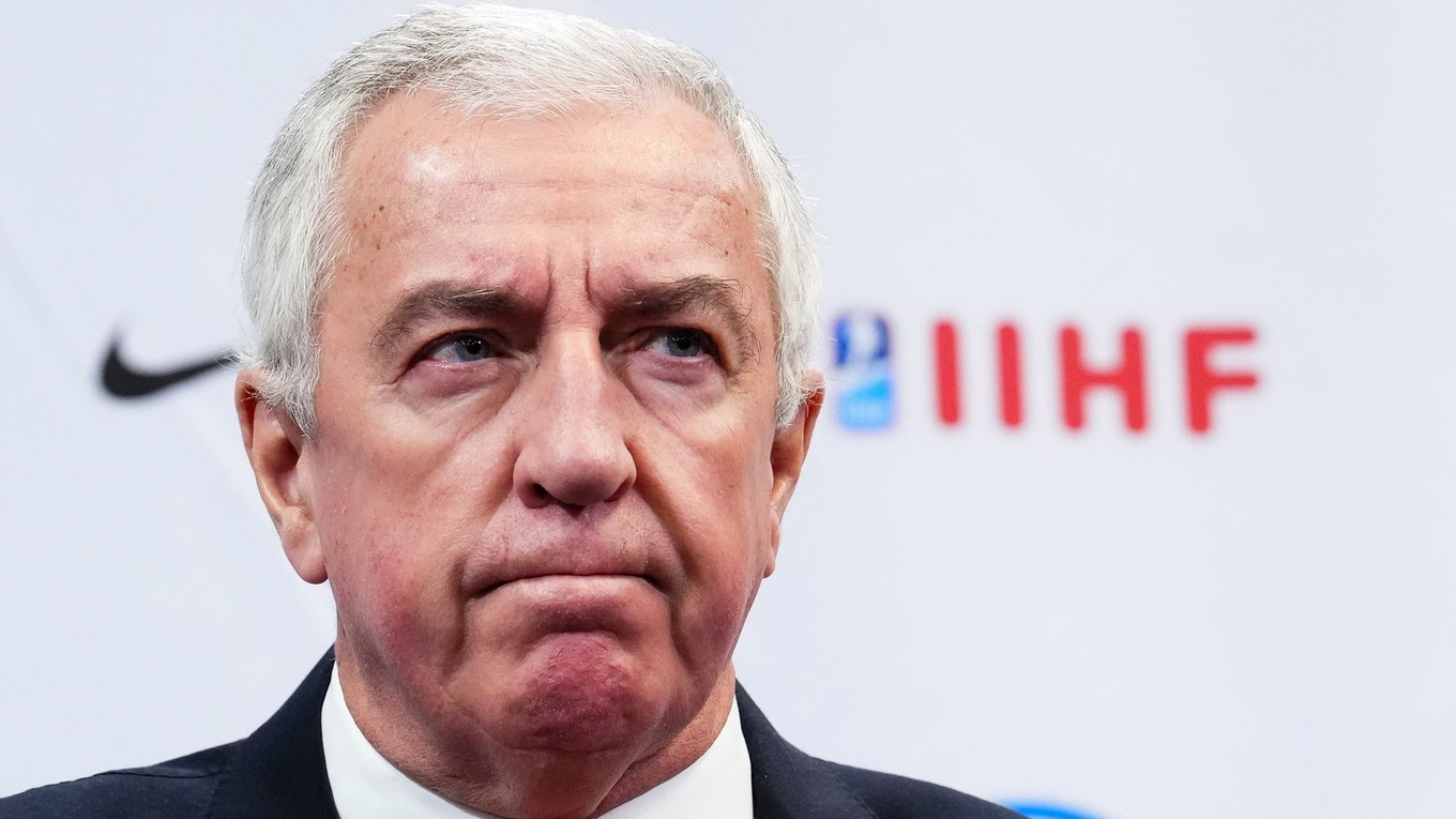 Prezident IIHF Luc Tardif.