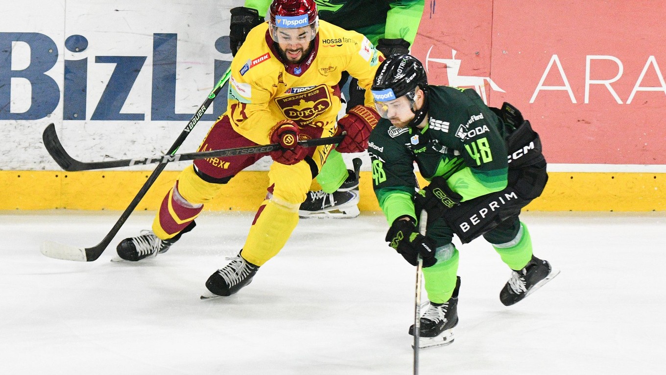 Zľava Nicholas Robert Baptiste z Trenčína a Daniel Gachulinec