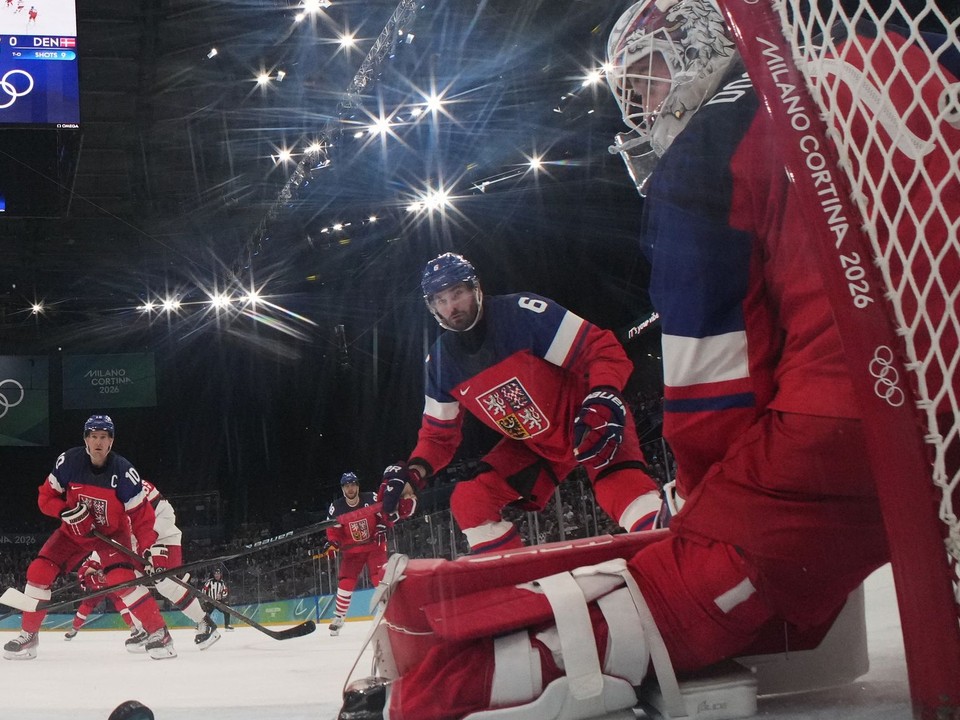 Momentka zo zápasu Česko - Dánsko na ZOH 2026.