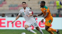 Zápas Alžírska s Pobrežím Slonoviny.