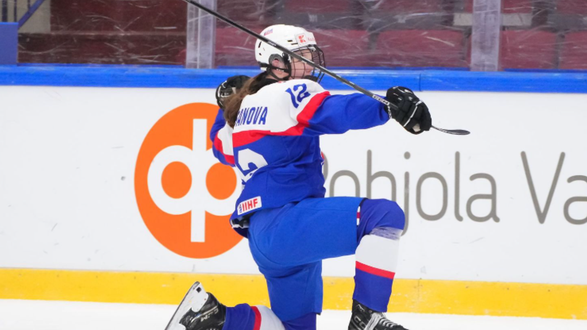 Nela Lopušanová oslavuje svoj gól proti Japonsku.