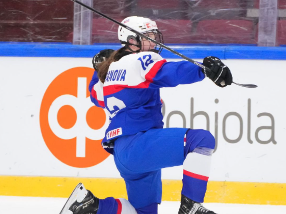 Nela Lopušanová oslavuje svoj gól proti Japonsku.