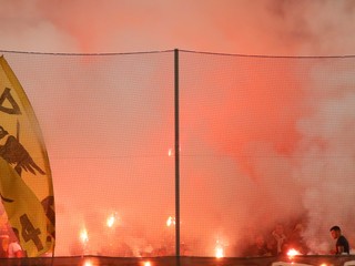 Fanúšikovia AEK Atény.