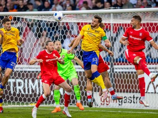 Momentka zo zápasu Twente Enschede - DAC Dunajská Streda.