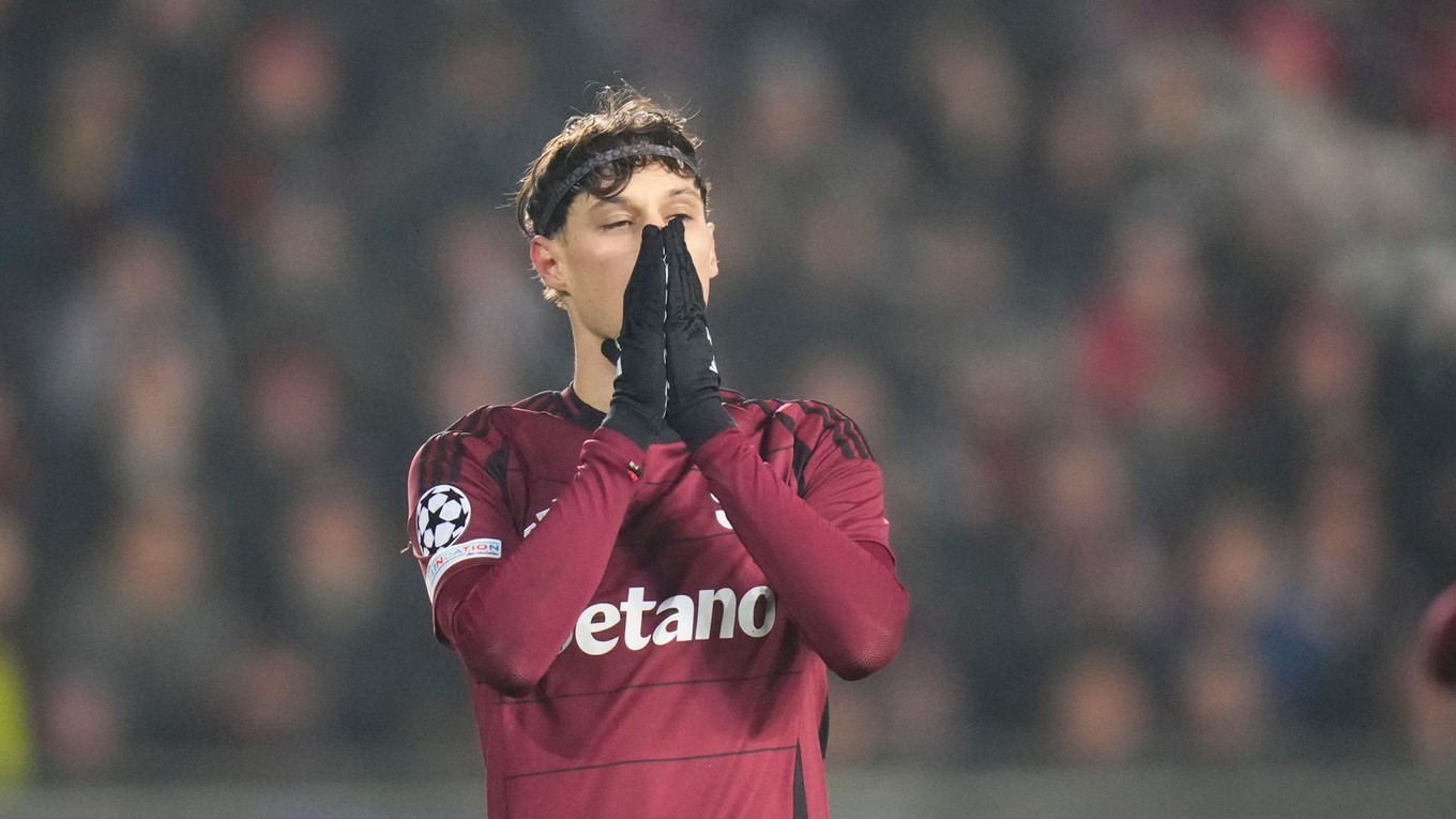 Hráč Sparty Veljko Birmančević.