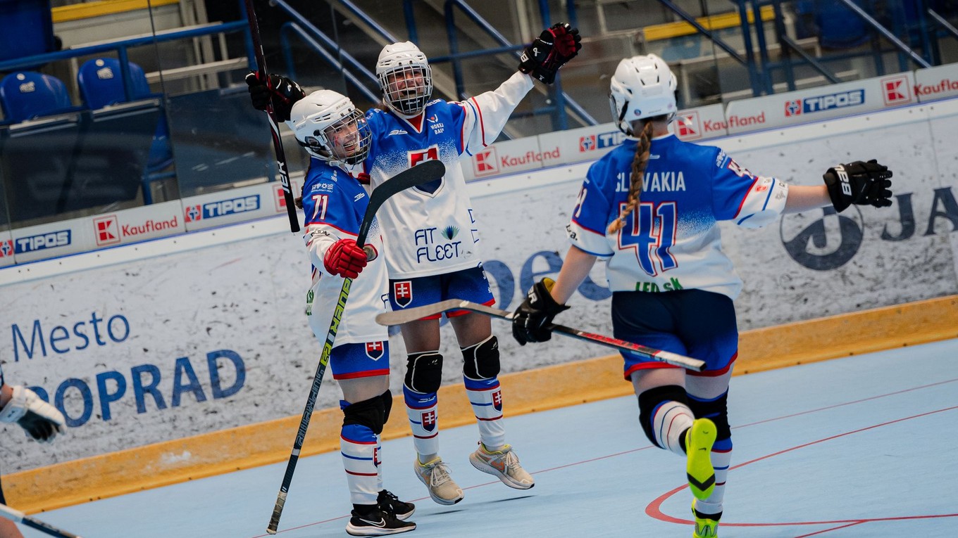 Slovenské hokejbalistky do 20 rokov. 