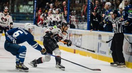 Momentka zo zápasu HK Grotto Spišská Nová Ves - HC 05 Banská Bystrica.