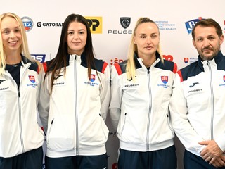 Sprava kapitán Matej Lipták, Rebecca Šramková, Katarína Kužmová a Nina Vargová.