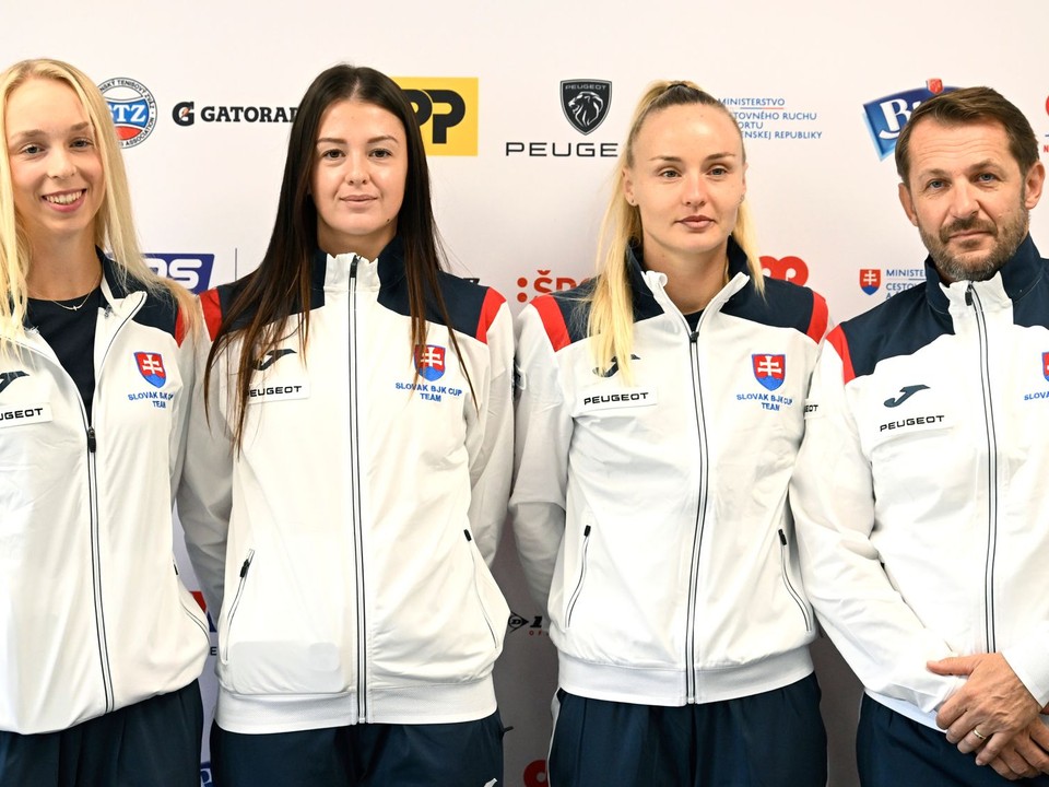 Sprava kapitán Matej Lipták, Rebecca Šramková, Katarína Kužmová a Nina Vargová.