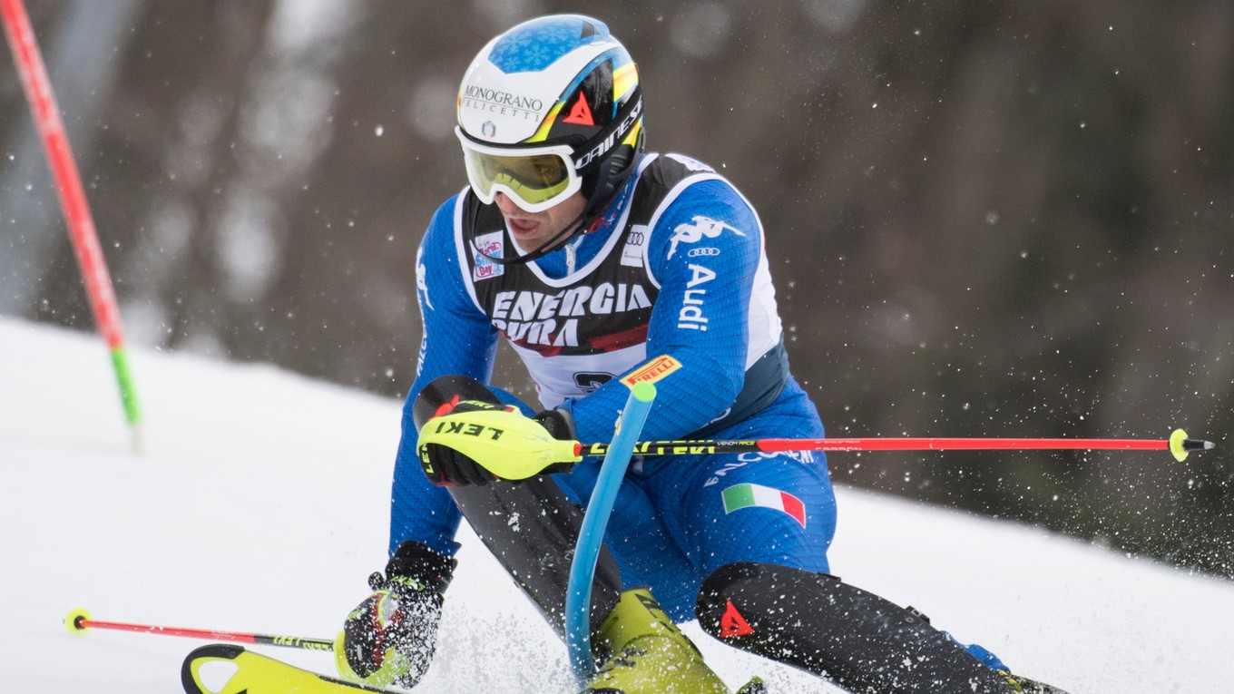 Taliansky lyžiar Manfred Moelgg. 