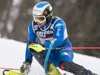 Taliansky lyžiar Manfred Moelgg.