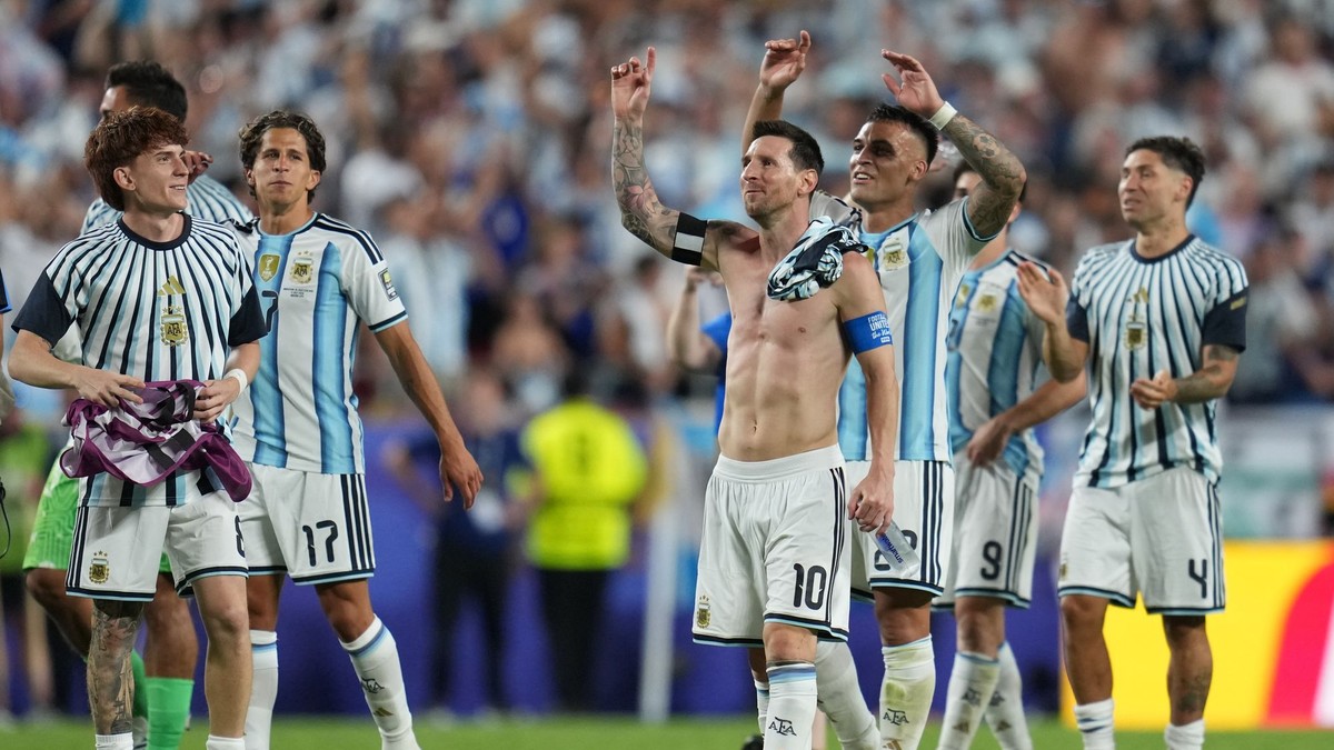 Futbalisti Argentíny oslavujú postup do semifinále MS 2026.