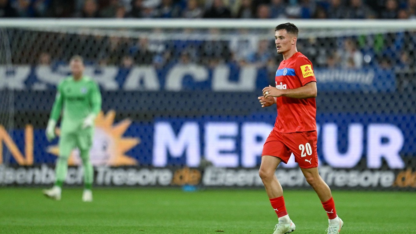 Adrián Kaprálik v drese Holsteinu Kiel.