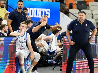 Tréner Slovenska Oliver Vidin v stretnutí druhej fázy predkvalifikácie MS 2027 v basketbale mužov  Slovensko - Švajčiarsko.