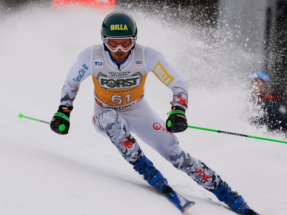 Slovenský lyžiar Andreas Žampa počas obrovského slalomu Svetového pohára v Alta Badii