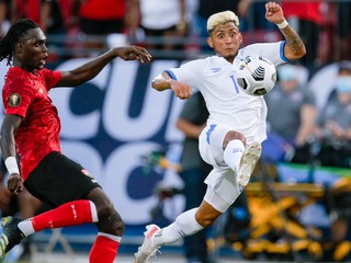 Hráči Salvádoru (v bielom) zvíťazili aj vo svojom druhom stretnutí na Gold Cupe.