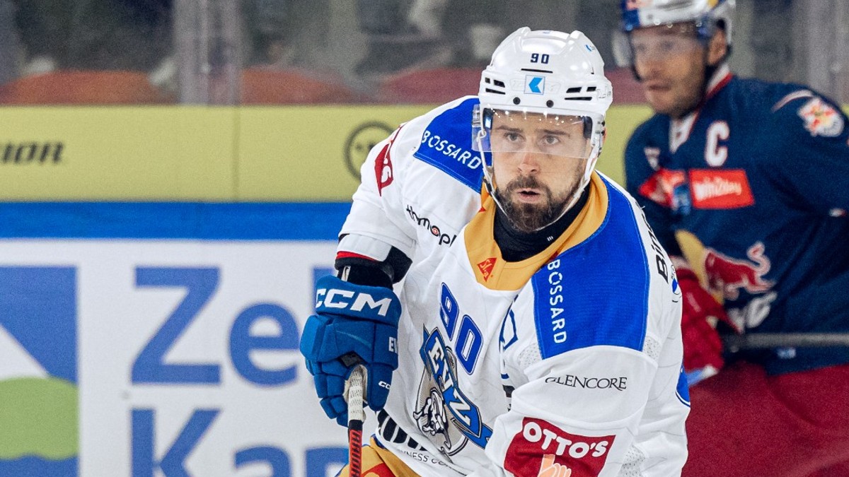 Tomáš Tatar v drese EV Zug. 