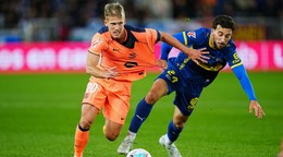 Dani Olmo a Victor Parada