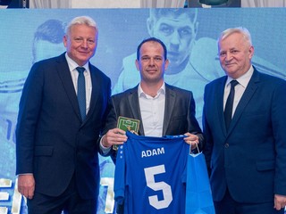 Miloš Adam počas vyhlásenia ankety jedenástka rok VsFZ.