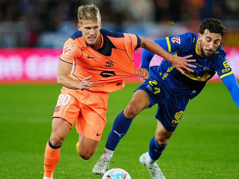 Dani Olmo a Victor Parada