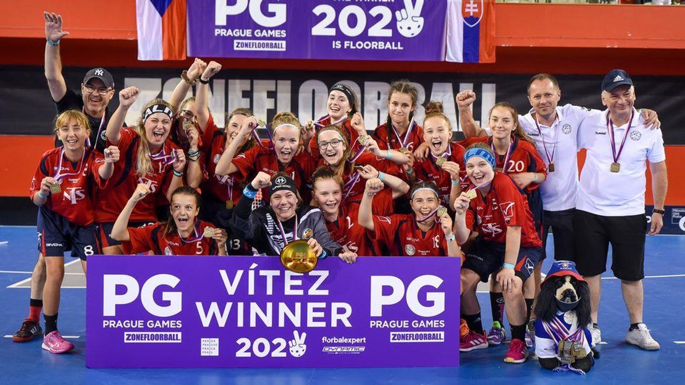 Na turnaji Floorball Prague Games 2020 triumfovali Nemšovčanky v kategóriách hráčok do 12 a 16 rokov.