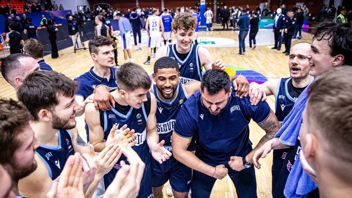 Hráči slovenskej basketbalovej reprezentácie.
