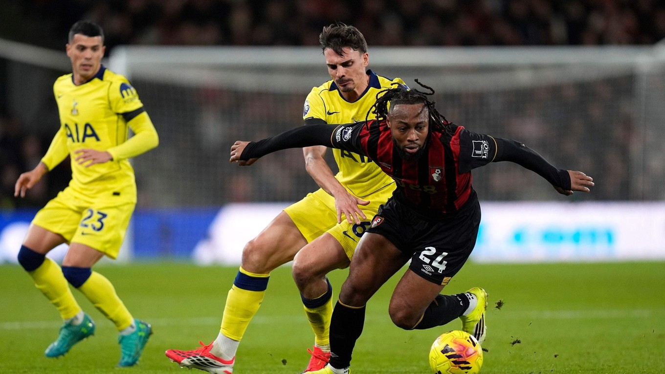 Antoine Semenyo a Joao Palhinha. 