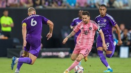 Lionel Messi (10) v drese Interu Miami proti Orlandu City.