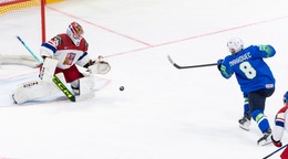 Marcel Mahkovec strieľa víťazný gól proti Česku.