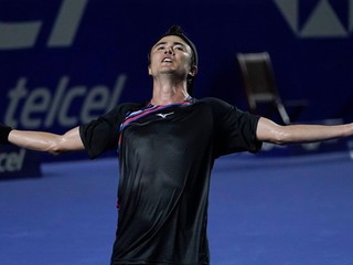 Taro Daniel.