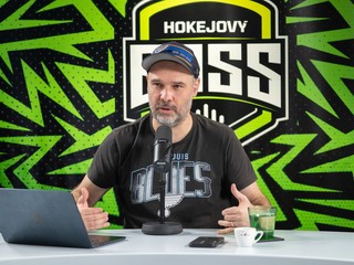 Filip Hudec počas nahrávania podcastu Hokejový BOSS NHL.
