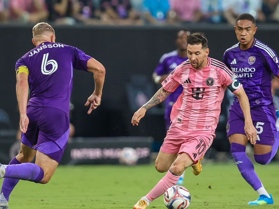 Lionel Messi (10) v drese Interu Miami proti Orlandu City.