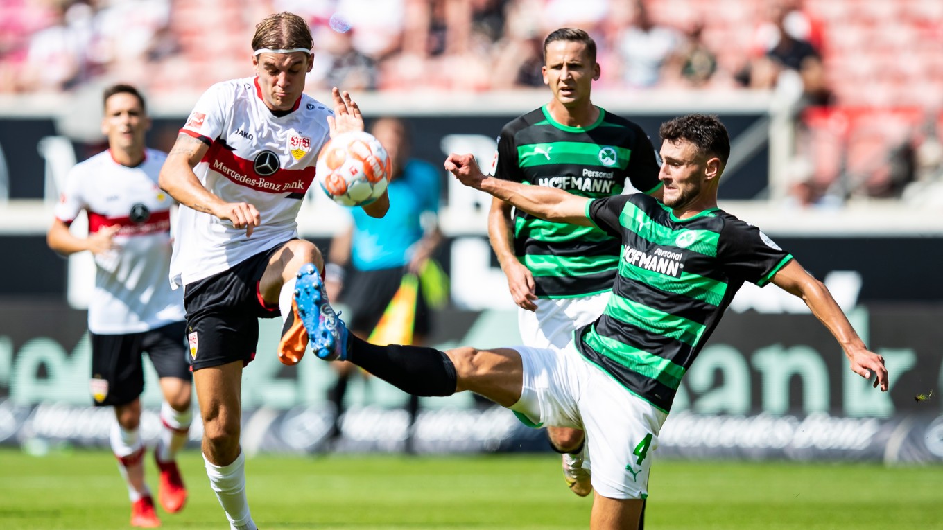 Zápas VfB Stuttgart - Greuther Fürth.