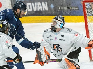 Brankár Košíc Dominik Riečický v semifinále proti Slovanu Bratislava.