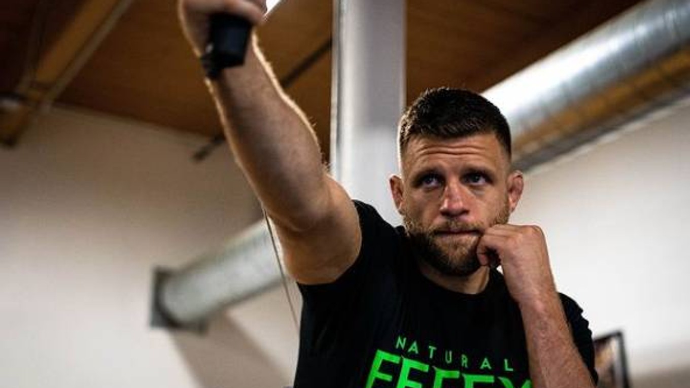 Calvin Kattar.