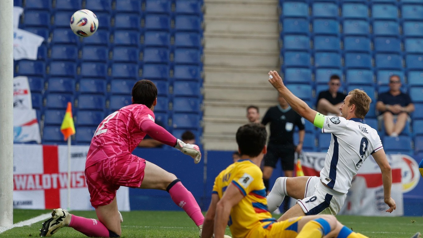 Harry Kane (vpravo) strieľa gól v zápase Andorra - Anglicko v kvalifikácii MS vo futbale 2026.