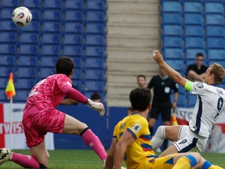 Harry Kane (vpravo) strieľa gól v zápase Andorra - Anglicko v kvalifikácii MS vo futbale 2026.