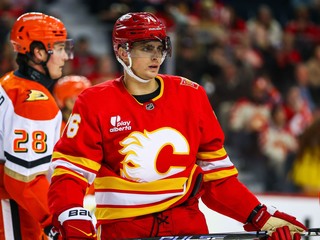 Martin Pospíšil v drese Calgary Flames.